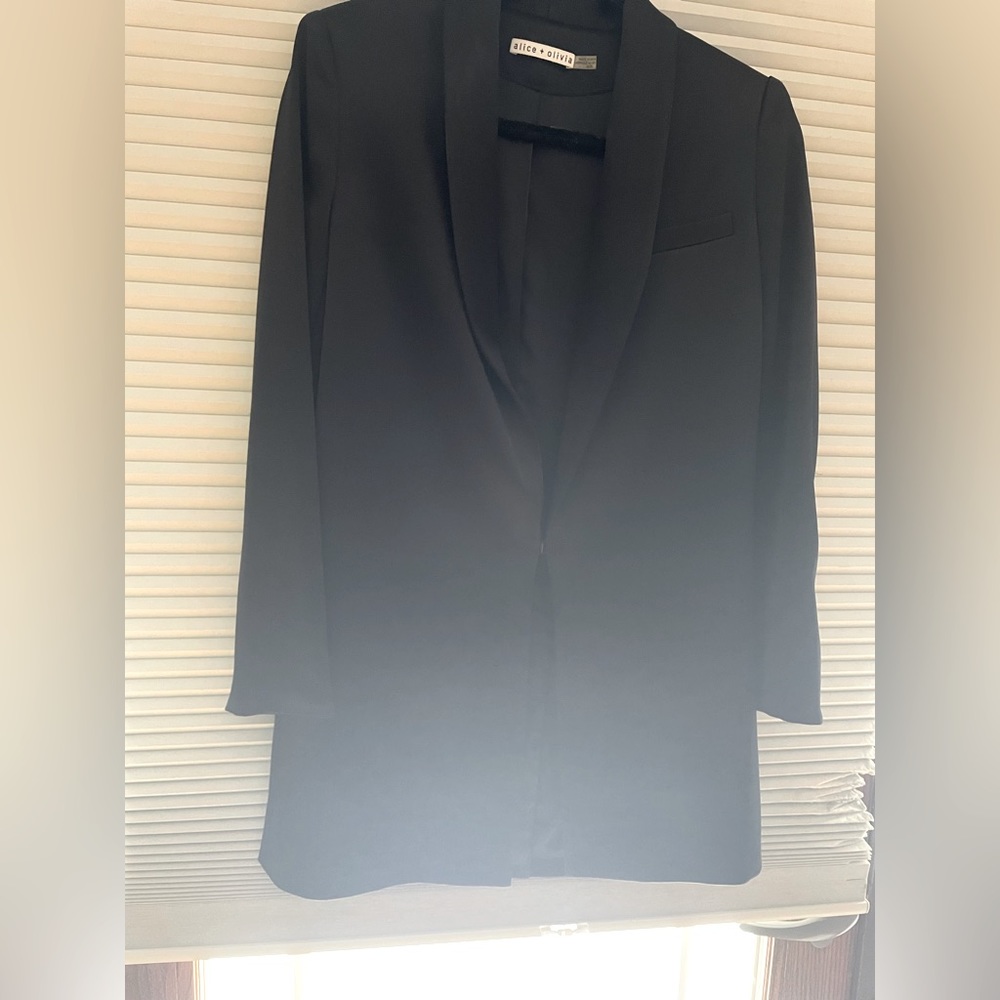 Alice &olivia satin blazer